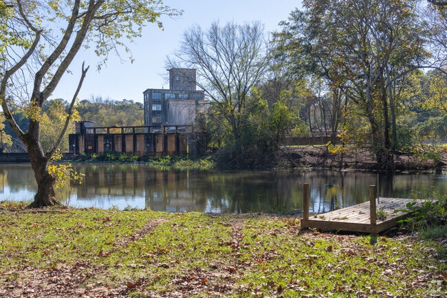 Juliette Park features a boat ramp and access to the river.