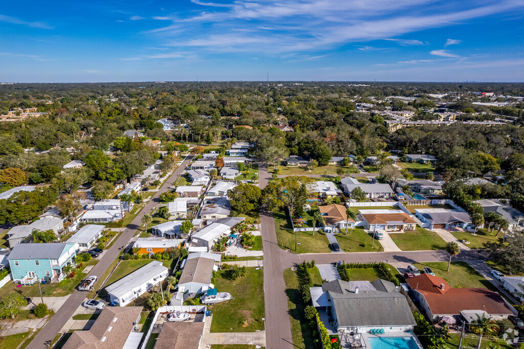 Del Prado has many styles of homes to choose from.