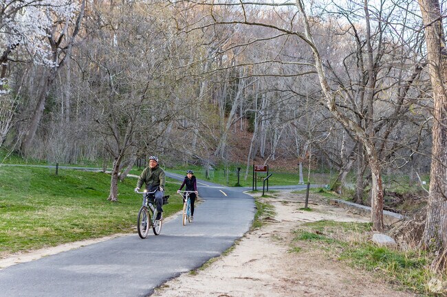 Mountain bikers and cyclists can rejoice over bike friendly trails at Rock Creek Park.