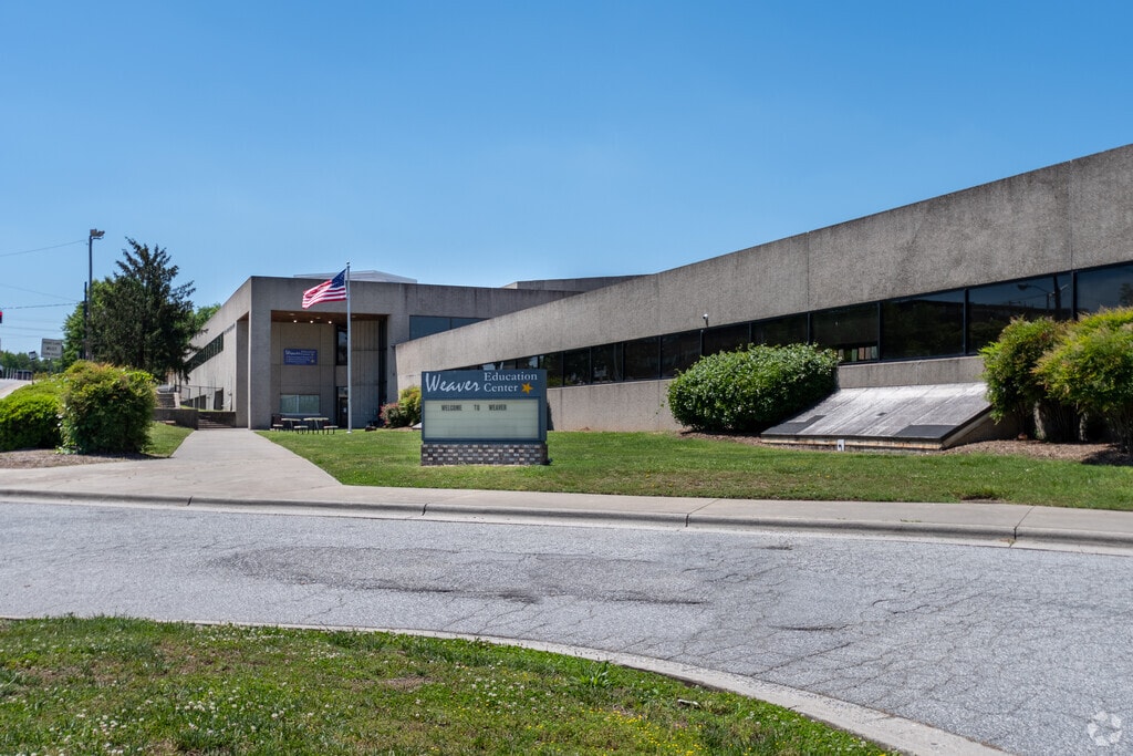 Welcome to the Weaver Academy in College Hill.