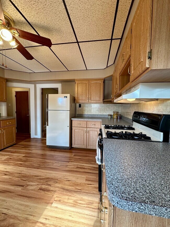 6 Trull St unit 1, Somerville, MA 02145 - photo 4