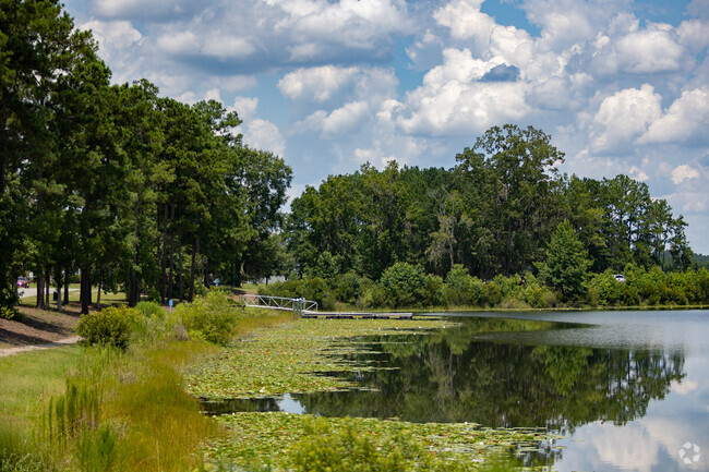 Port Wentworth is full of natural beauty.