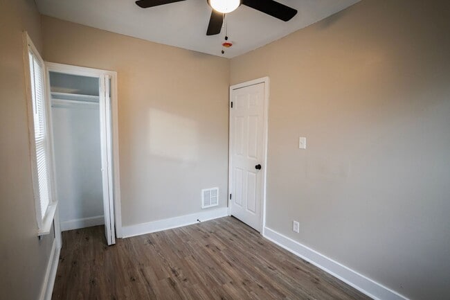 13040 Wade St, Detroit, MI 48213 - photo 6