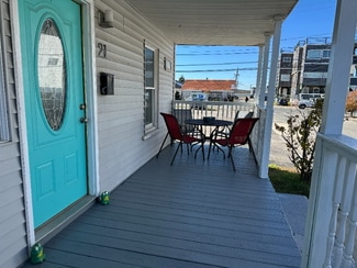 21 M St Unit 1, Hampton, NH 03842