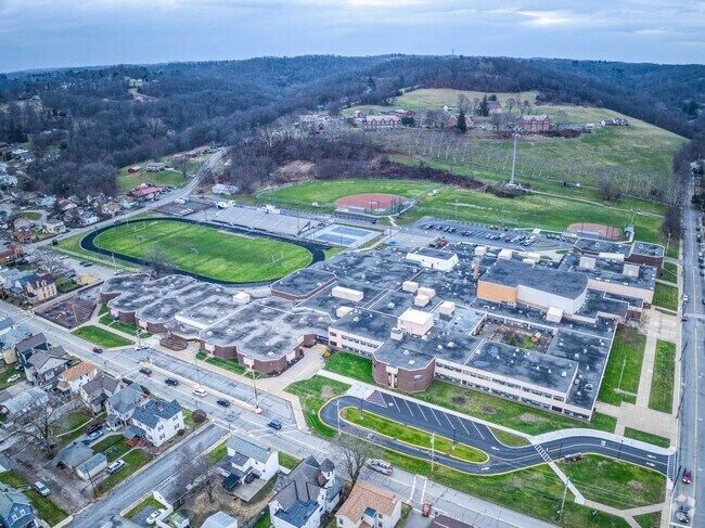 Rochester Area Elementary School is located in a complex with the middle and high schools.
