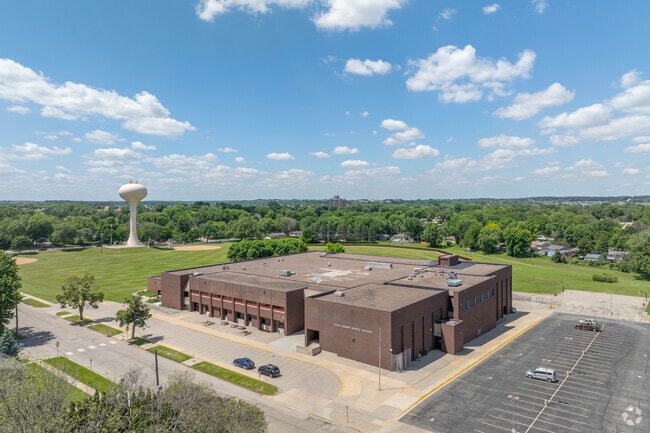 John Adams Middle enrolls 48% economically disadvantaged students.