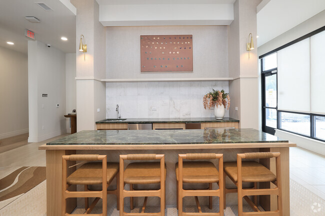 Lore, Salem, MA 01970 - photo 7