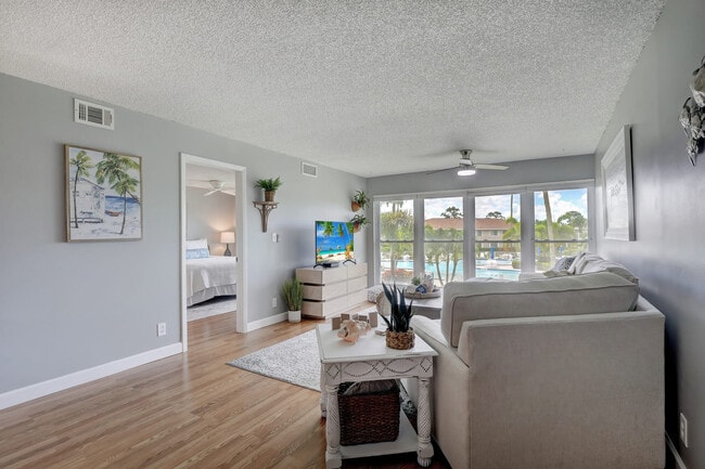 154 Palm Dr unit FL2-ID1049699P, Naples, FL 34112 - photo 3