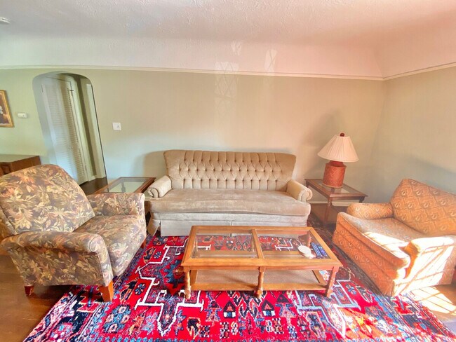 3574 Lynnfield Rd unit ID1057687P, Shaker Heights, OH 44122 - photo 2