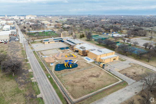 L'Ouverture Career Explorations and Technology Magnet Elementary School is a large school.