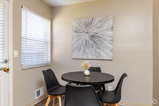 2BR, 1BA - 1,050SF - Dining Area