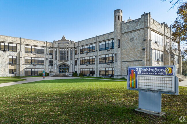 Washington Junior High School has great academic and athletic opportunities for student