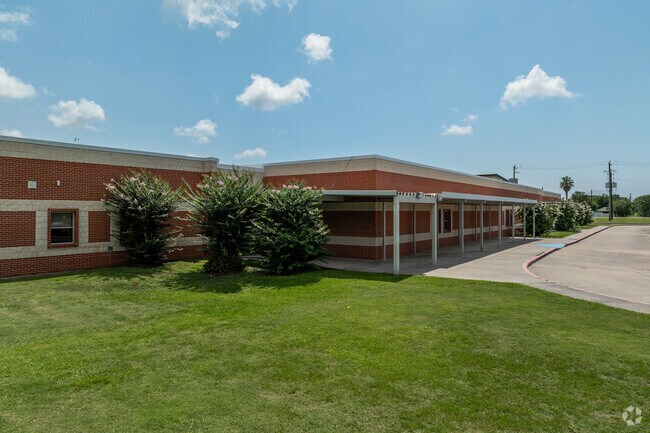 Lanier Middle School has a student body of 340 students.