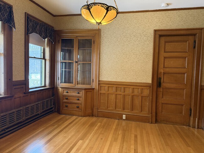 Hillview Off Campus Housing, Winooski, VT 05404 - photo 2