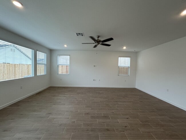 3433 N Gorma Ave, Fresno, CA 93723 - photo 4