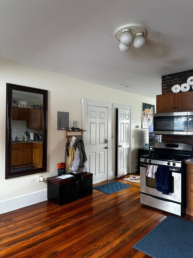 74 Gore St unit 1, Cambridge, MA 02141 - photo 6