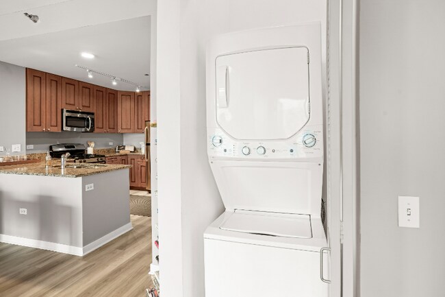 740 S Clark St, Chicago, IL 60605 - photo 7