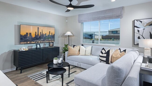 33064 Maroon Way unit 36664176, French Valley, CA 92596 - photo 6