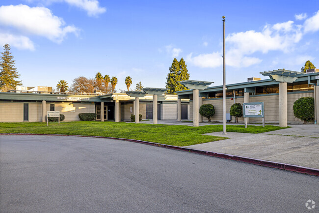 Education meets inspiration at Diablo Community Day Public High School.