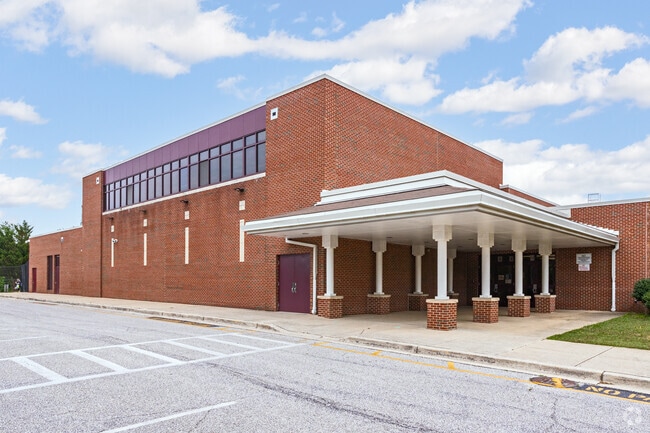 Belvedere Elementary School aims to promote learning within a collaborative community.