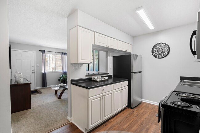 Ridgewood - Students save up to 10%!, Carrboro, NC 27510 - photo 6