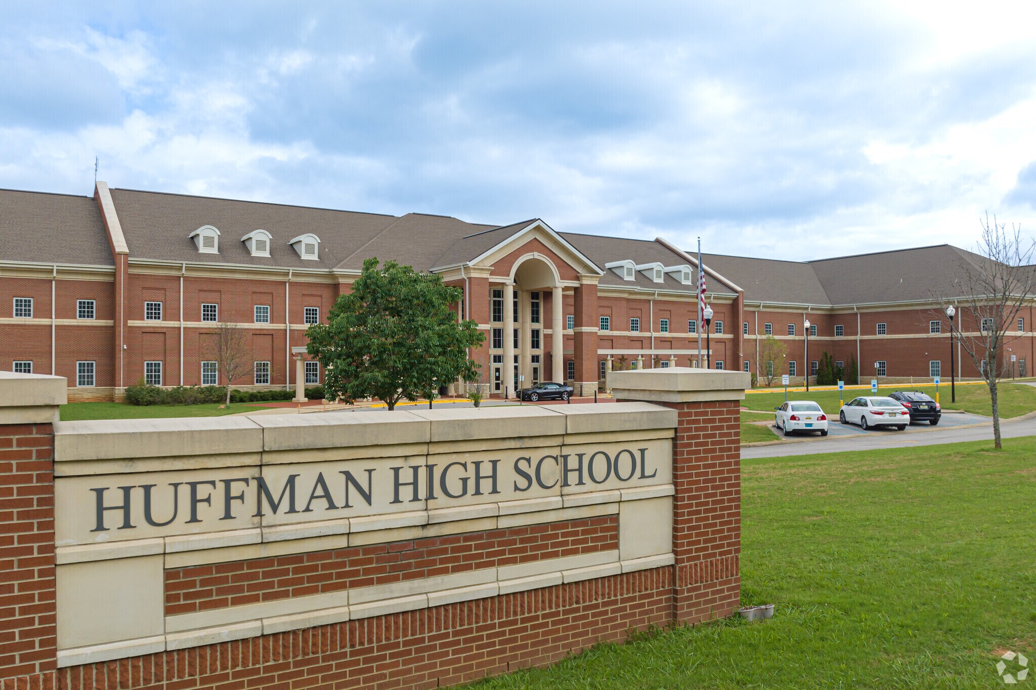 Your teens can attend Huffman High School in Roebuck.
