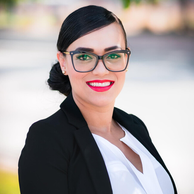 Agent Photo