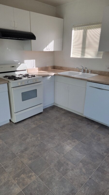 2204 Aviation Way, Redondo Beach, CA 90278 - photo 7