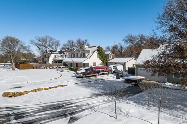 It is common to find homes in Forest Hills with multiple stories.