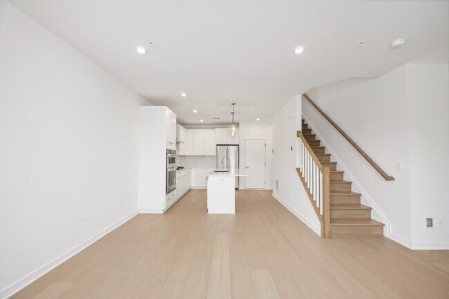 43501 Monroe Crest Terrace, Ashburn, VA 20148 - photo 3