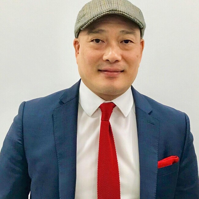 Hong Li Wong Real Estate Agent in Bayside, NY