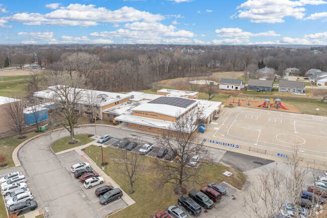 George M. Null Elementary School is part of the St. Charles R-IV school district.
