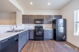 3851-3865 Little Creek Dr, Amelia, OH 45102