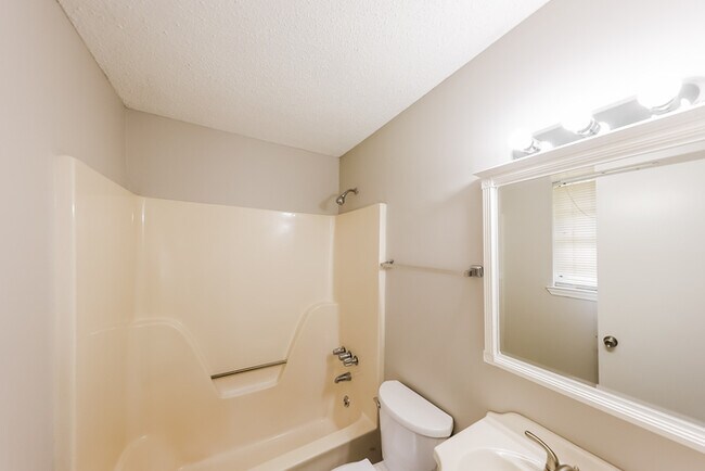 811 10th Way, Pleasant Grove, AL 35127 - photo 7