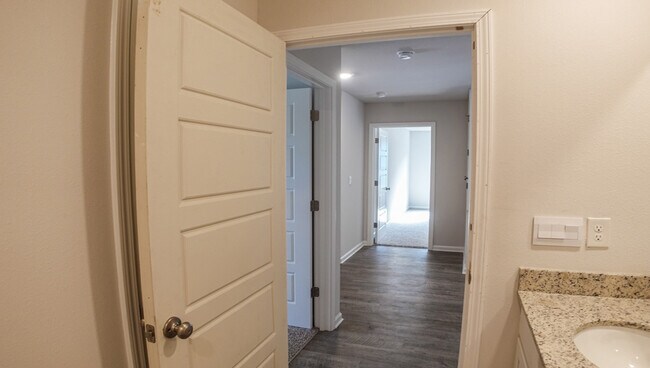 324 Michaels Way unit 36208768, Bainbridge, GA 39819 - photo 4