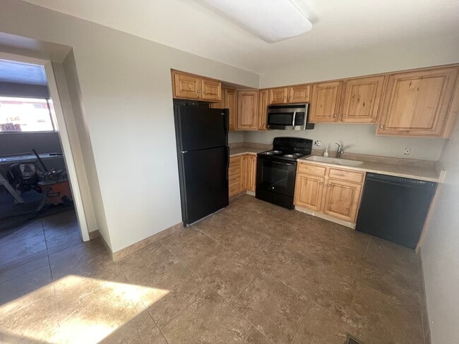 1786 E Lincoln Ln unit 4, Holladay, UT 84124 - photo 4