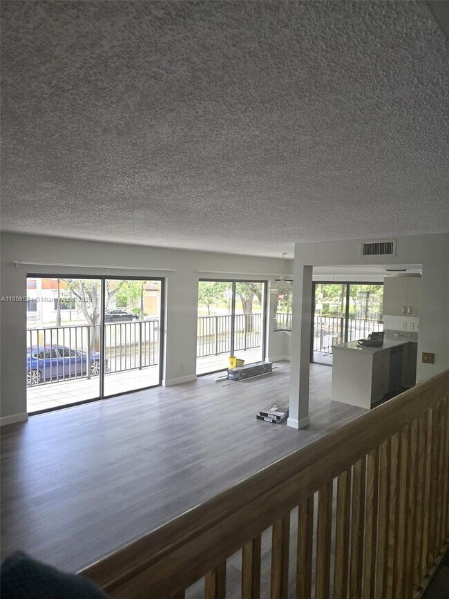 4705 SW 62nd Ave Unit 201, Davie, FL 33314