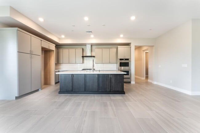 128 Los Cabos Dr, Las Vegas, NV 89144 - photo 3