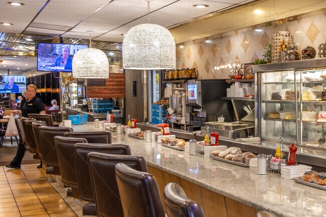 Golden Dawn is the largest diner near Elderberry Pond.