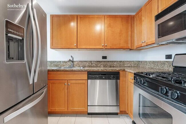520 W 23 St unit 16C, New York, NY 10011 - photo 7