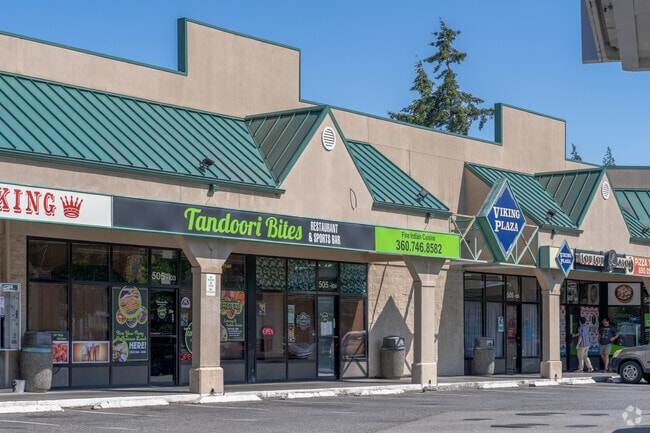 Tandoori Bites has delicious Indian food and a lively atmosphere located in Happy Valley.