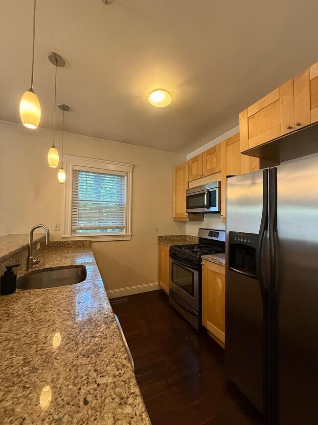 6 Giles Park unit 1, Somerville, MA 02143 - photo 3