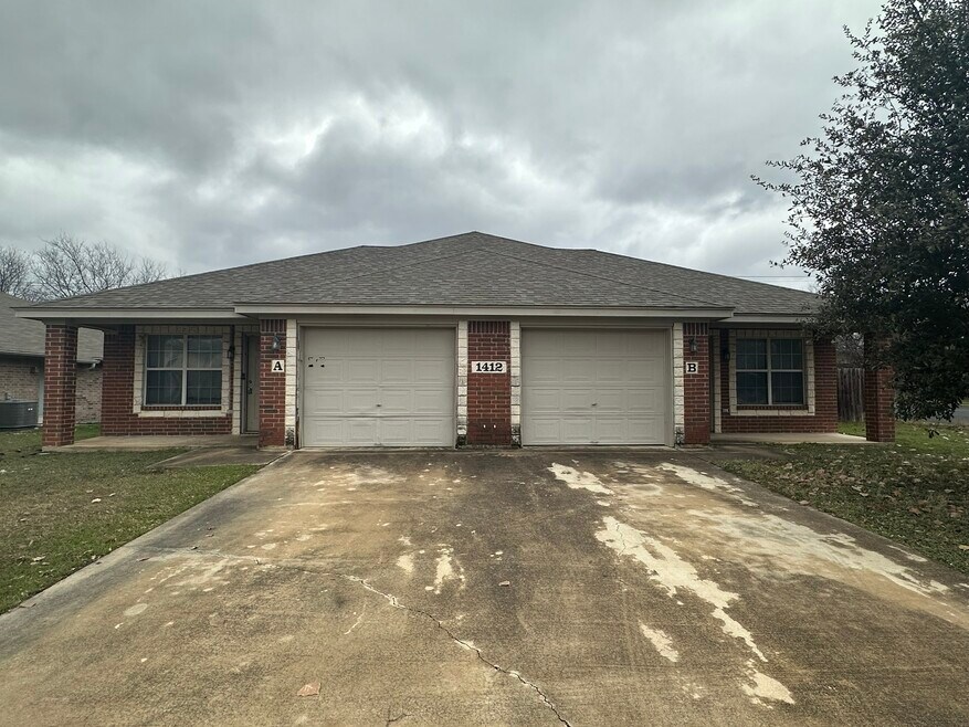 1412 van Zanten Ct unit B, Killeen, TX 76541 - photo 1