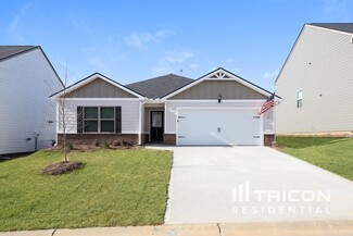 927 Equine Dr, Roebuck, SC 29376