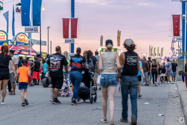 The Illinois State fair is a huge even that happens a short walk from Lincoln Park.