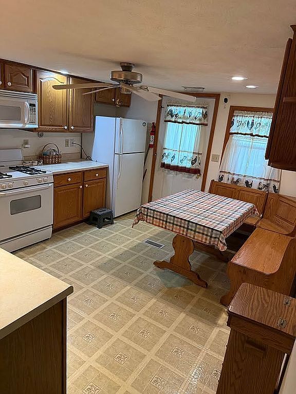 81 Cripple Creek Rd, Pinckneyville, IL 62274 - photo 7