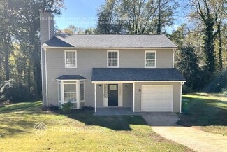 651 Fairforest Ct, Stone Mountain, GA 30088