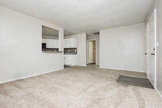 5301 Pioneer Ave, Las Vegas, NV 89146