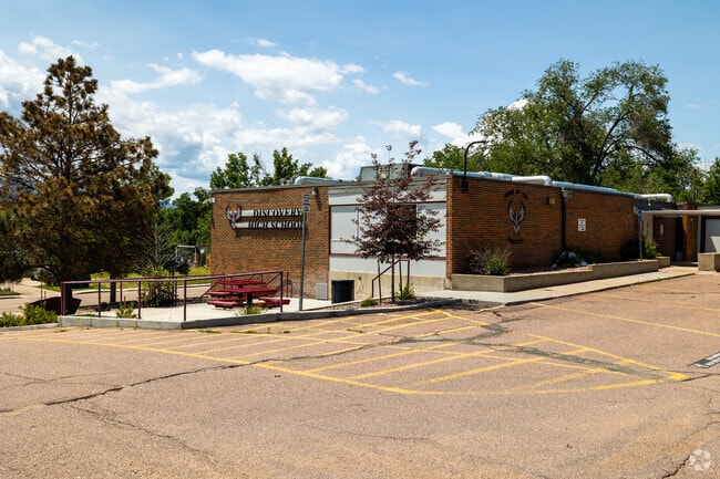 Discovery High School has a well rounded curriculum.