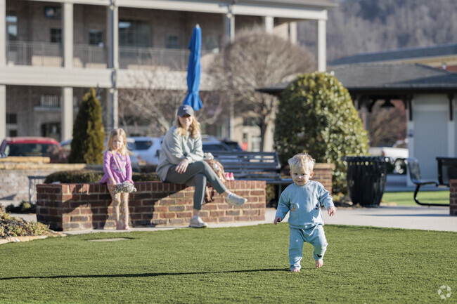 Cambridge Square has a small park in the center where families can gather to enjoy the outdoors in Ooltewah Center.